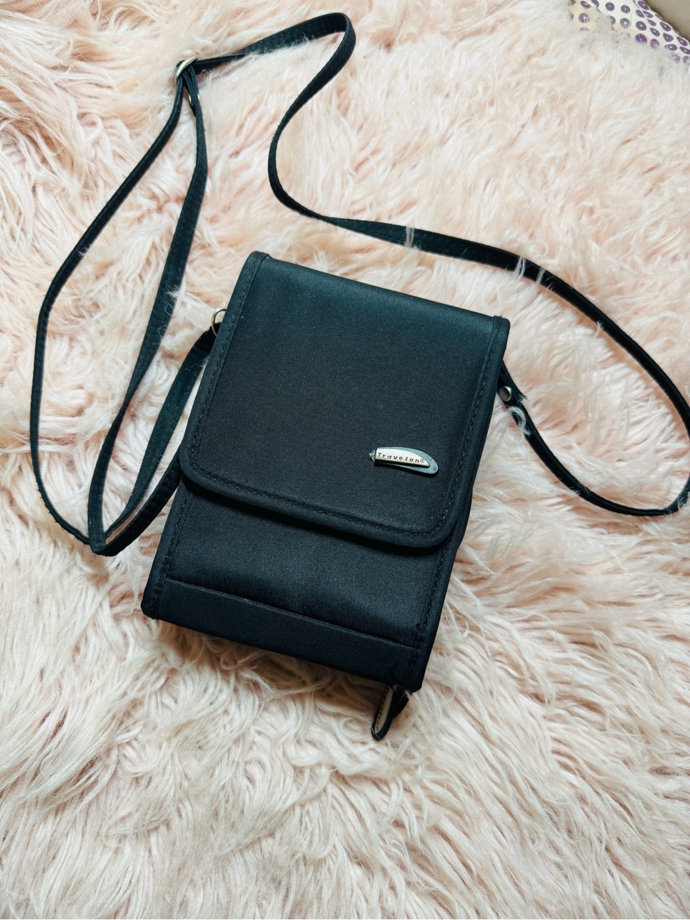 Travelon Black Compact Crossbody Pouch.